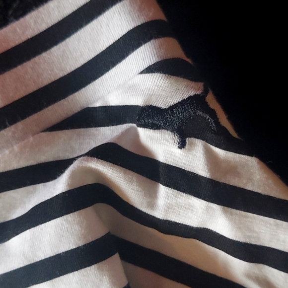 🖤🤍VS Pink Fit🤍🖤 - Picture 4 of 4